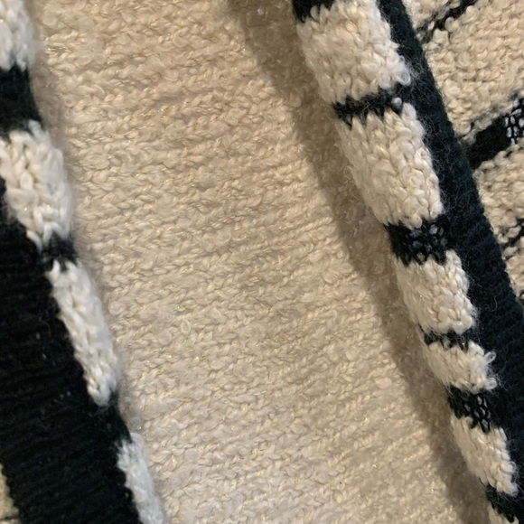 a.n.a A New Approach | Cream & Black Wool Blend Sleeveless Sweater - Picture 3 of 6